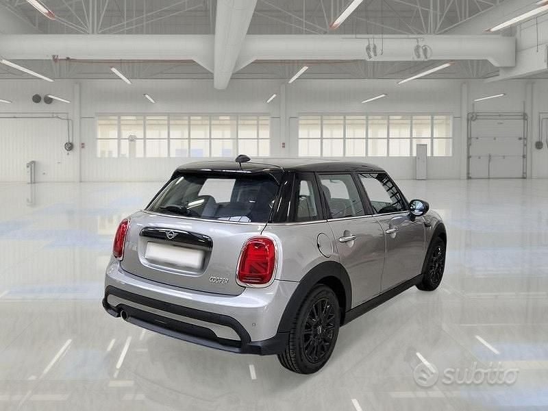 Usata Mini Cooper Classic 136 CV (100 kW) 2023 Grigio Utilitaria