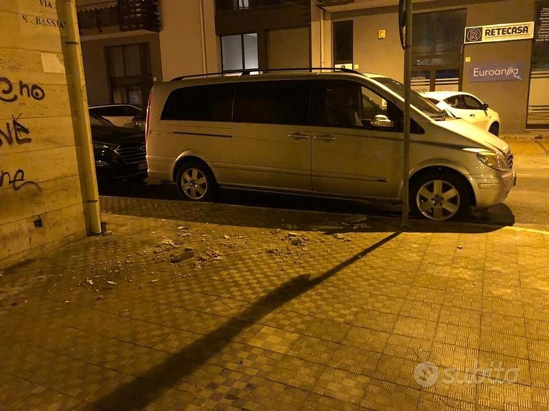 Usata Mercedes Viano 2008 Grigio Monovolume