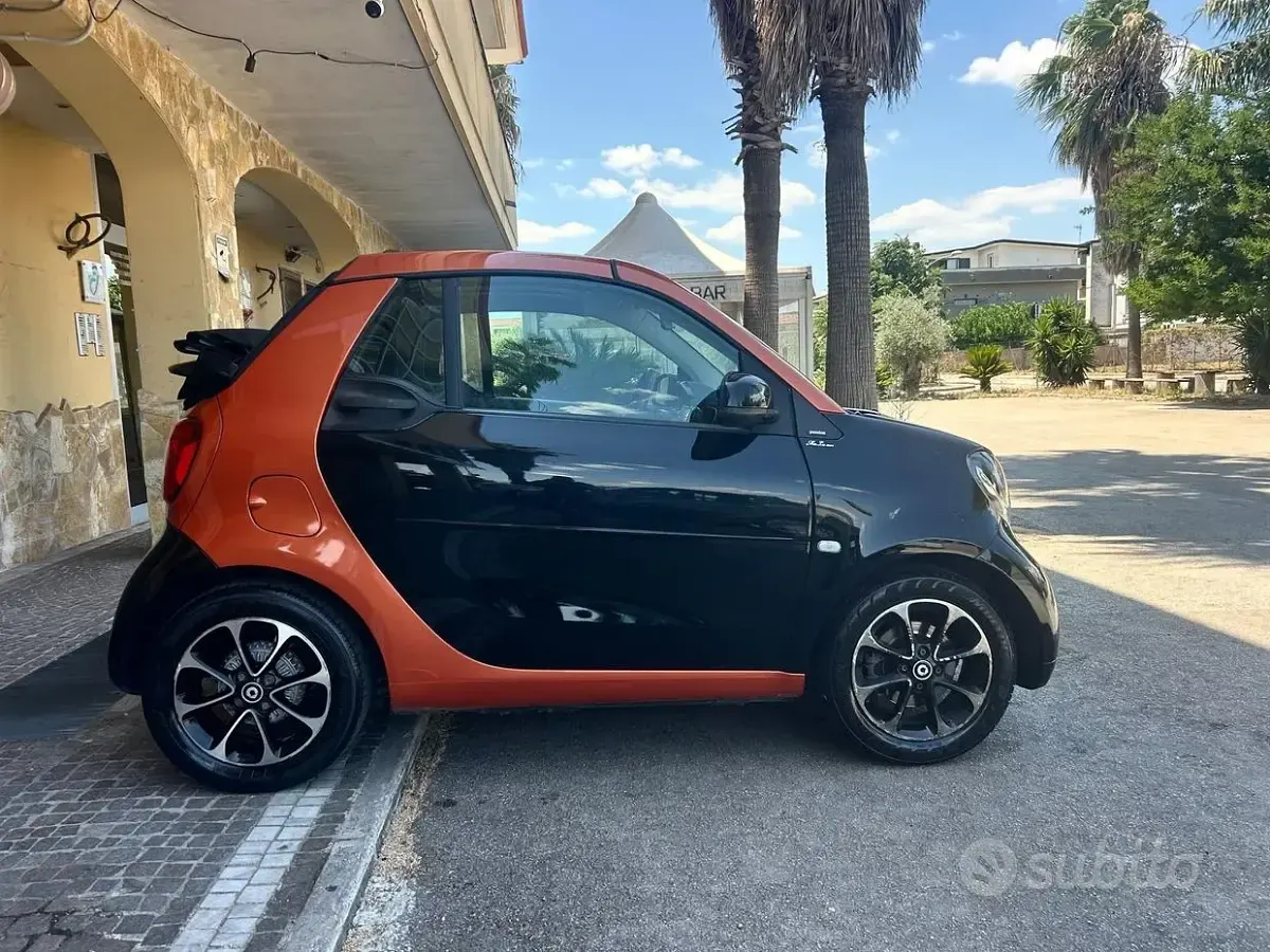 Usata Smart ForTwo Cabrio Prime 71 CV (52 kW) 2016 Nero Cabrio