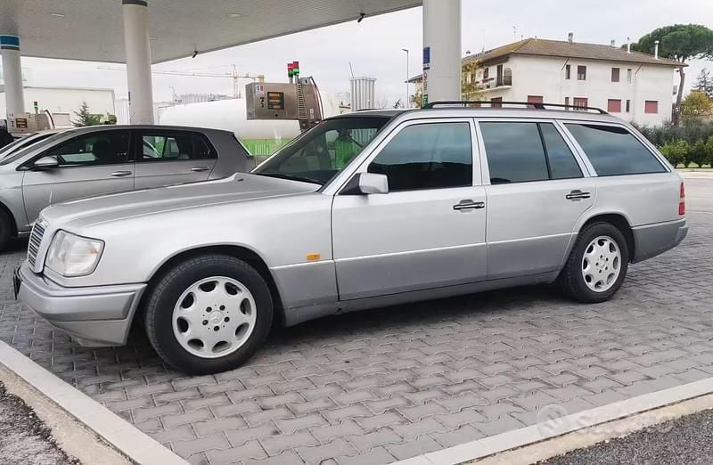 Usata Mercedes 200 1992 Grigio Station wagon