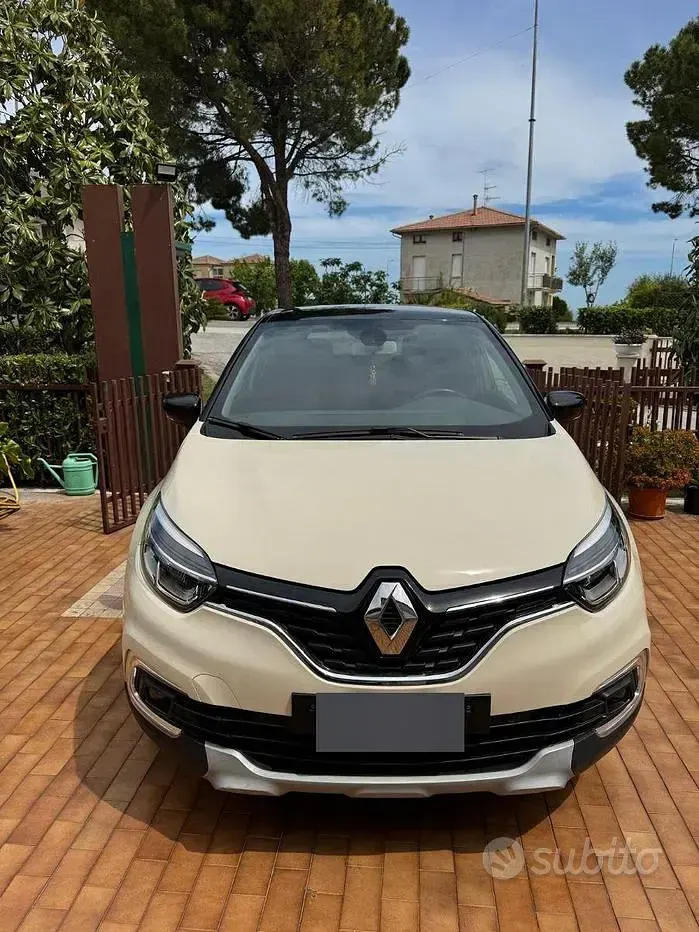Usata Renault Captur 90 CV (66 kW) 2019 SUV