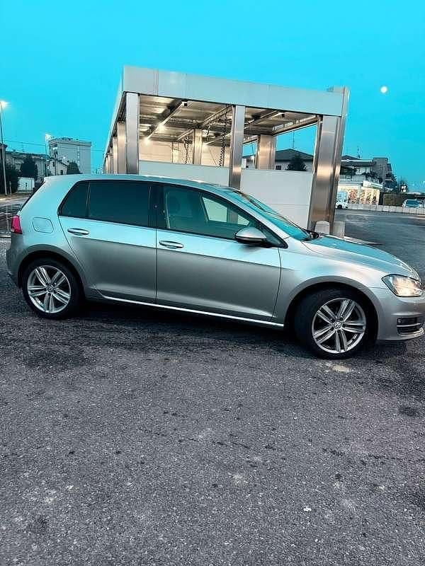 Usata VW Golf VII Sound 90 CV (66 kW) 2015 Berlina