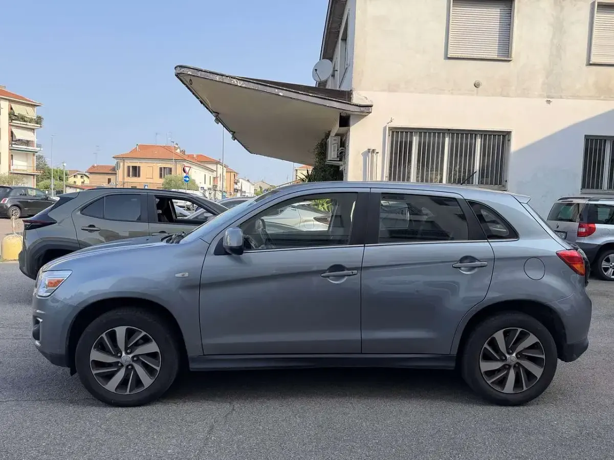 Usata Mitsubishi ASX 116 CV (85 kW) 2015 Argento SUV