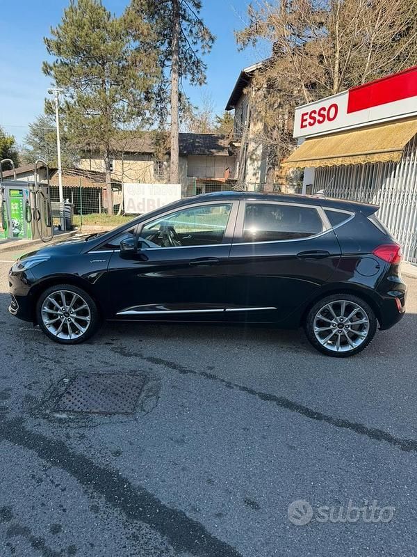 Usata Ford Fiesta Vignale 101 CV (74 kW) 2019 Nero Utilitaria