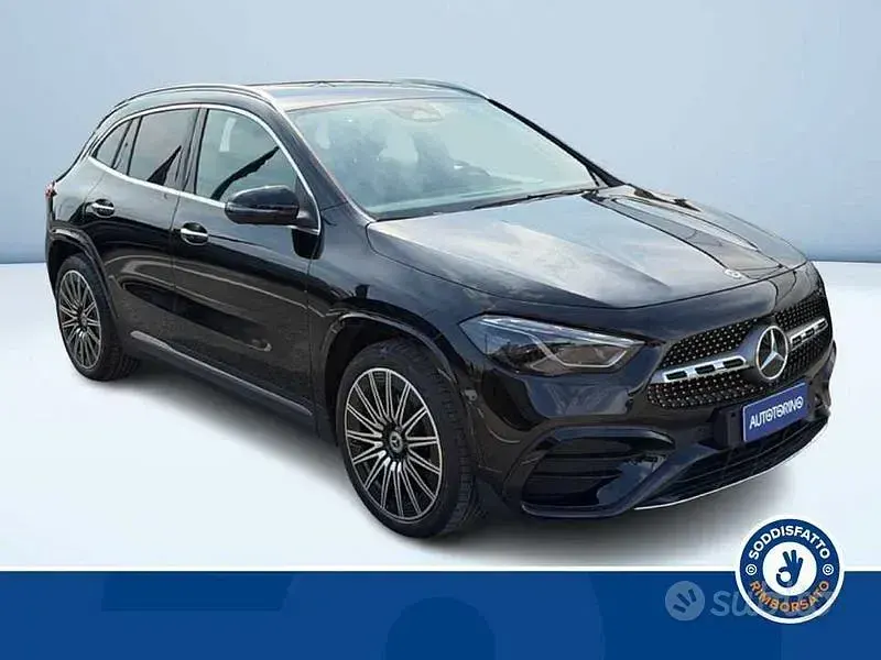 Usata Mercedes GLA200 AMG line 150 CV (110 kW) 2025 Nero SUV