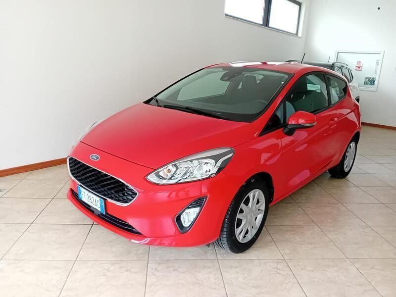 Usata Ford Fiesta 86 CV (63 kW) 2018 Rosso Utilitaria