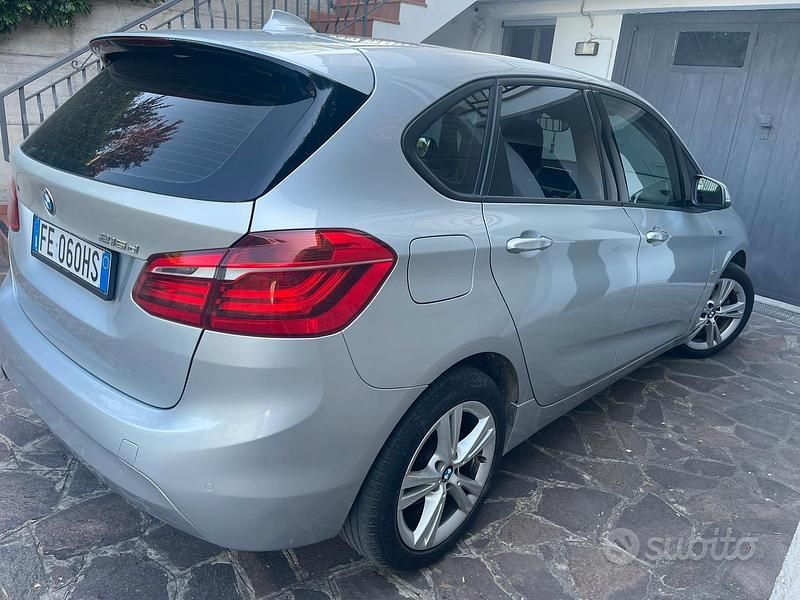 Usata BMW 216 116 CV (85 kW) 2016 Grigio Station wagon