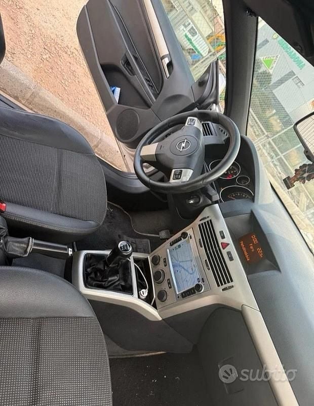 Brugt Opel Astra Cabriolet 116 HK (85 kW) 2007 Grå Cabriolet