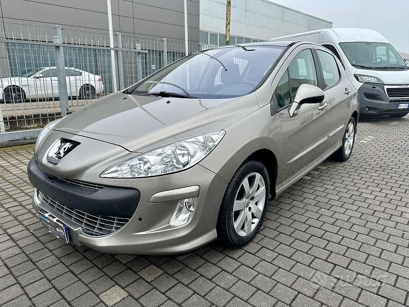 Usata Peugeot 308 120 CV (88 kW) 2010 Utilitaria