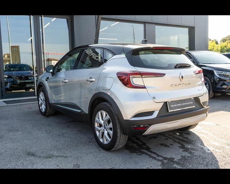 Usata Renault Captur Intens 92 CV (67 kW) 2020 Grigio/nero SUV