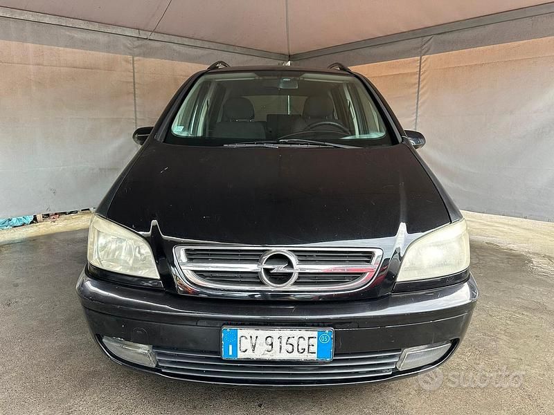 Usata Opel Zafira Eco 97 CV (71 kW) 2005 Nero Monovolume