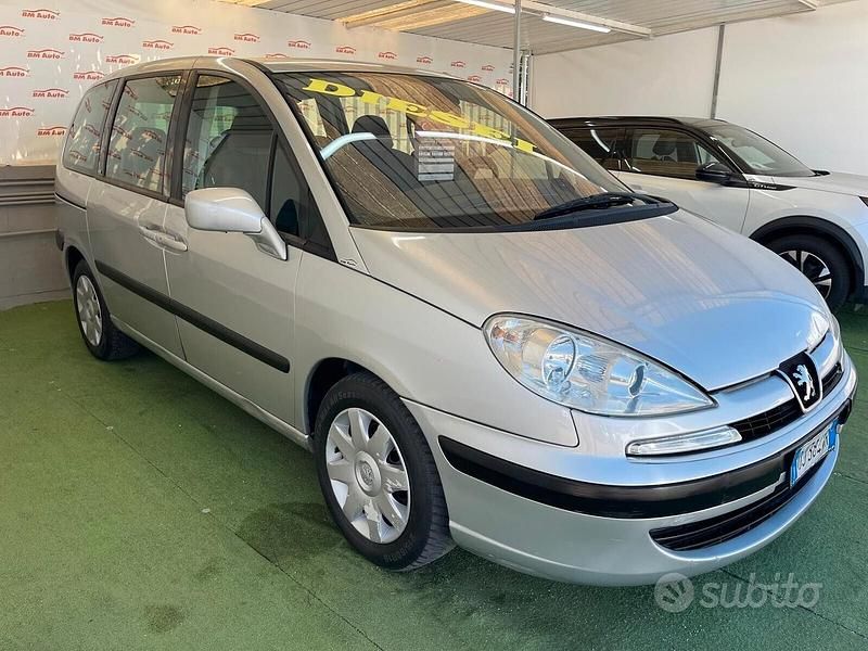 Usata Peugeot 807 136 CV (100 kW) 2007 Grigio Monovolume