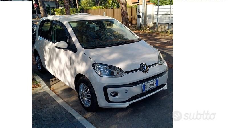 Bianco Usata 2017 VW up! Due volumi | 9200 € (Buon prezzo) - Immagine 1/4
