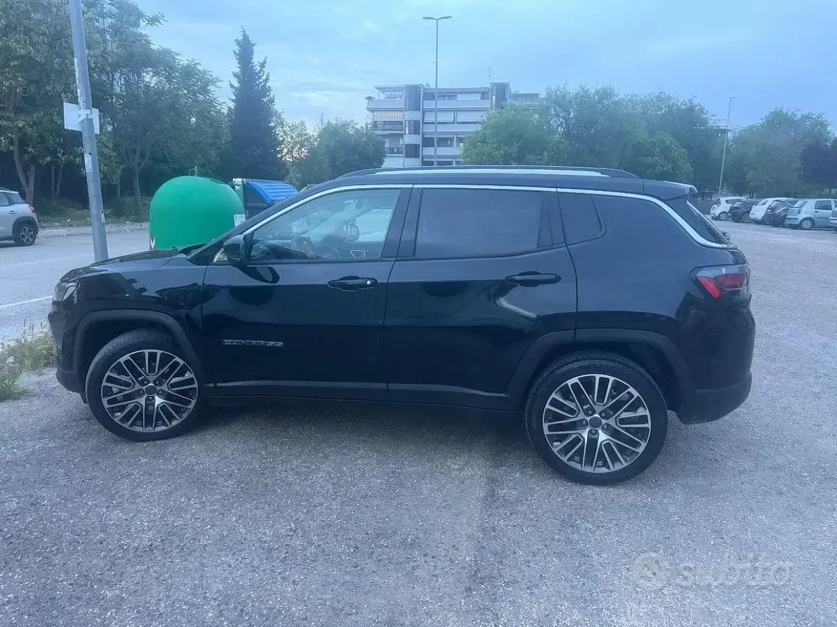 Usata Jeep Compass 131 CV (96 kW) 2022 Nero SUV
