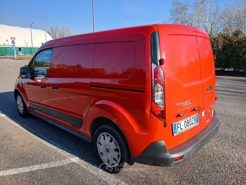 Usata Ford Transit Connect 120 CV (88 kW) 2017 Rosso Monovolume