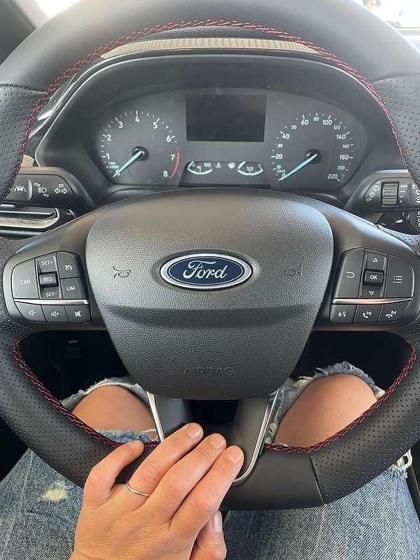 Usata 2023 Ford Fiesta ST-Line Utilitaria | 17.000 € (Buon prezzo) - Immagine 1/4