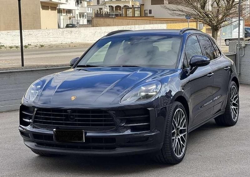 Usata Porsche Macan 245 CV (180 kW) 2018 Blu/azzurro SUV