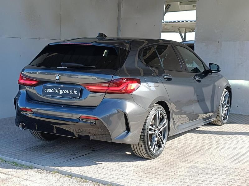 Usata BMW 116 M Sport 116 CV (85 kW) 2021 Grigio Utilitaria