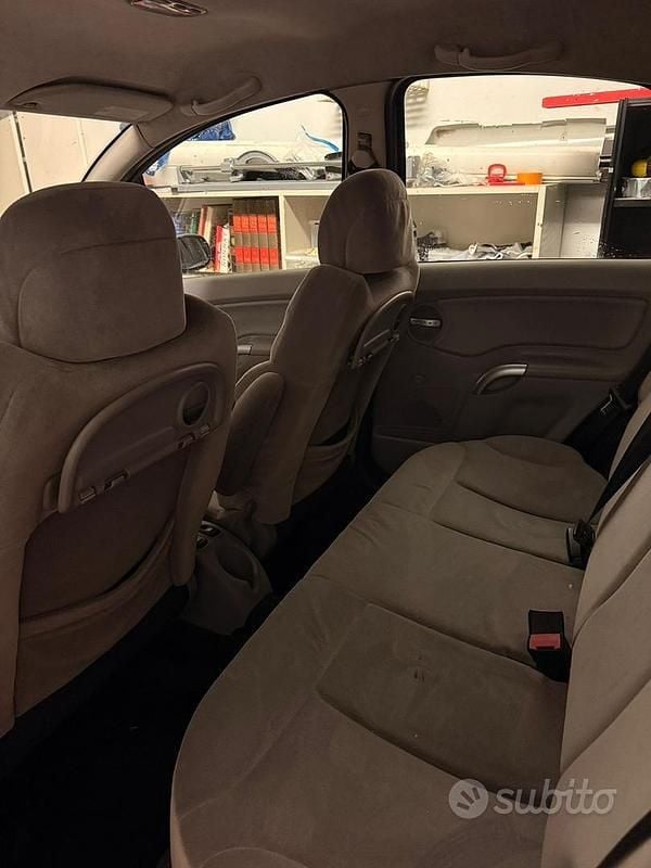 Usata Citroën C3 2004 Grigio Berlina