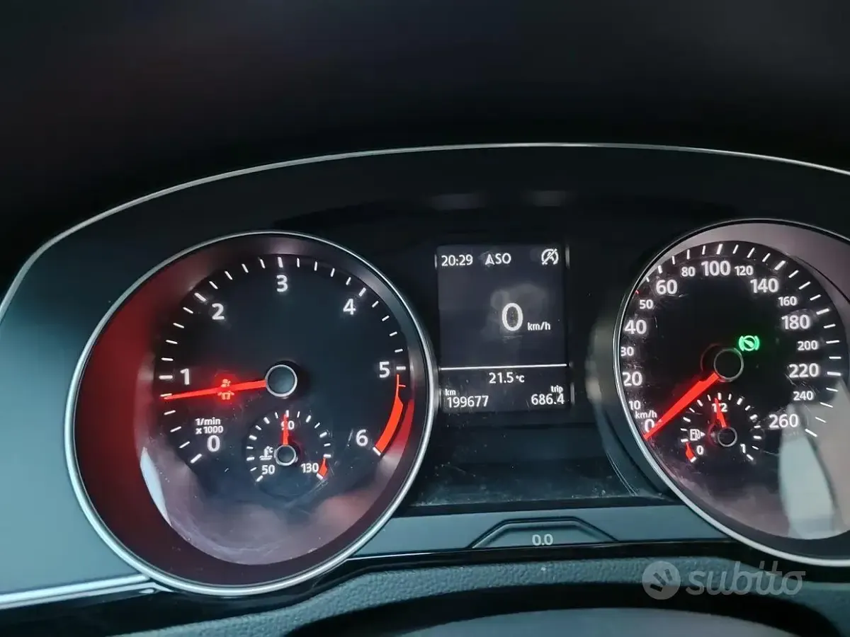 Usata VW Passat 150 CV (110 kW) 2015 Nero Station wagon