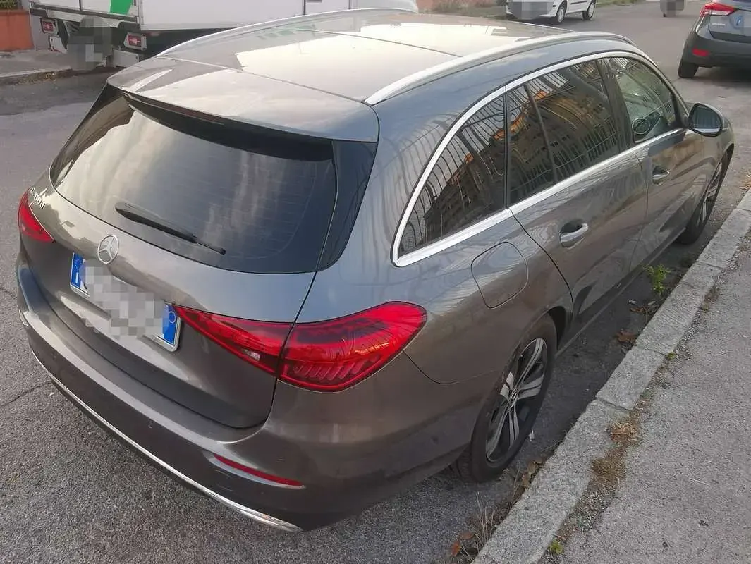 Usata Mercedes C200 163 CV (119 kW) 2025 Argento Station wagon