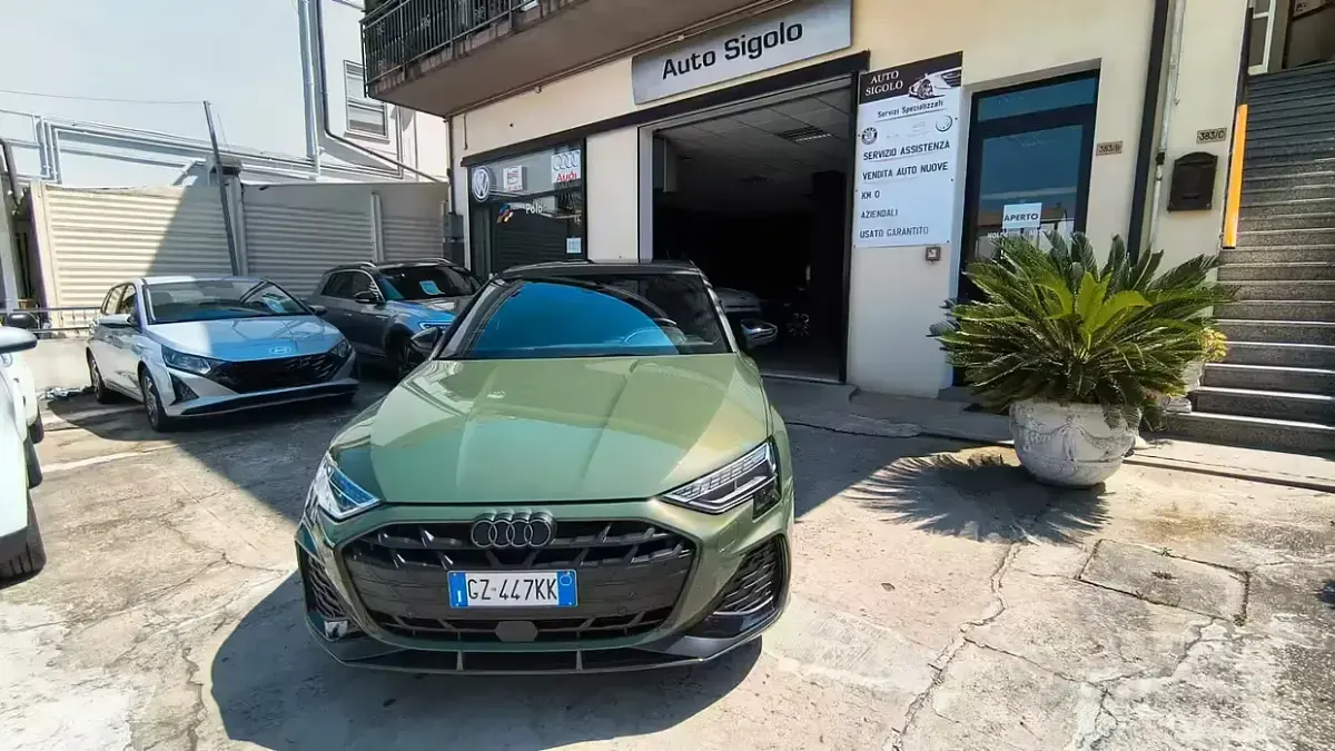 Usata Audi A3 S-Line 150 CV (110 kW) 2025 Verde Berlina