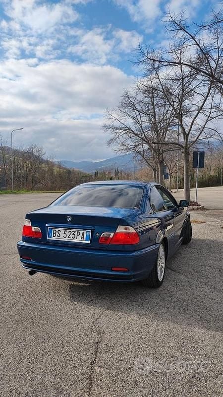 Usata BMW 318 Comfort Edition 118 CV (86 kW) 2001 Blu/azzurro Coupé