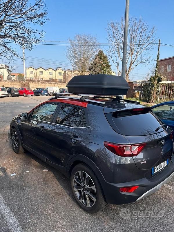 Usata Kia Stonic 120 CV (88 kW) 2018 Grigio SUV