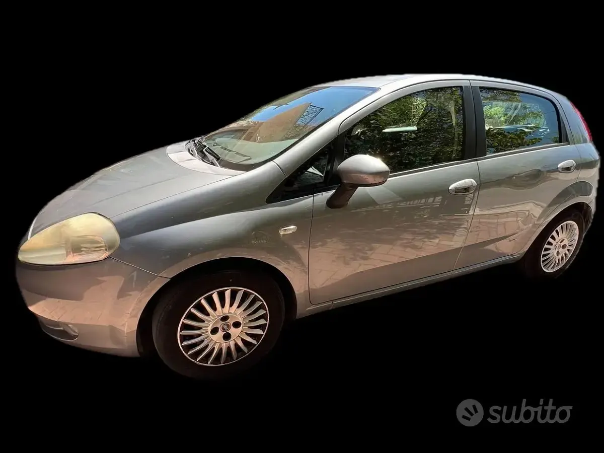 Usata Fiat Grande Punto 65 CV (47 kW) 2006 Grigio Utilitaria