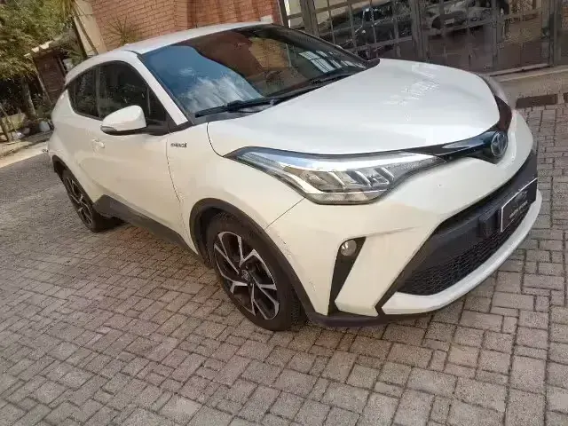 Usata Toyota C-HR Active 97 CV (71 kW) 2021 Bianco SUV