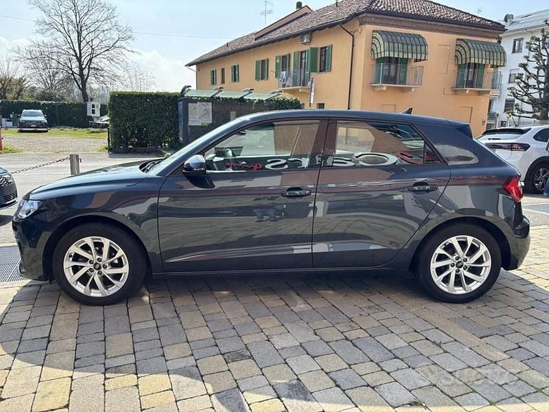 Usata Audi A1 95 CV (69 kW) 2022 Grigio SUV