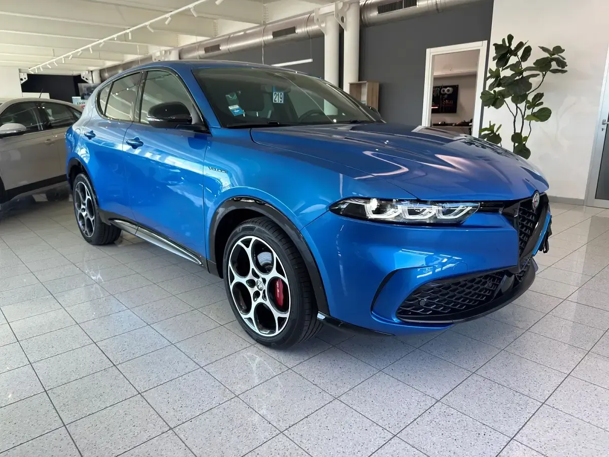 Usata Alfa Romeo Tonale Veloce 160 CV (117 kW) 2024 Grigio scuro metallizzato SUV