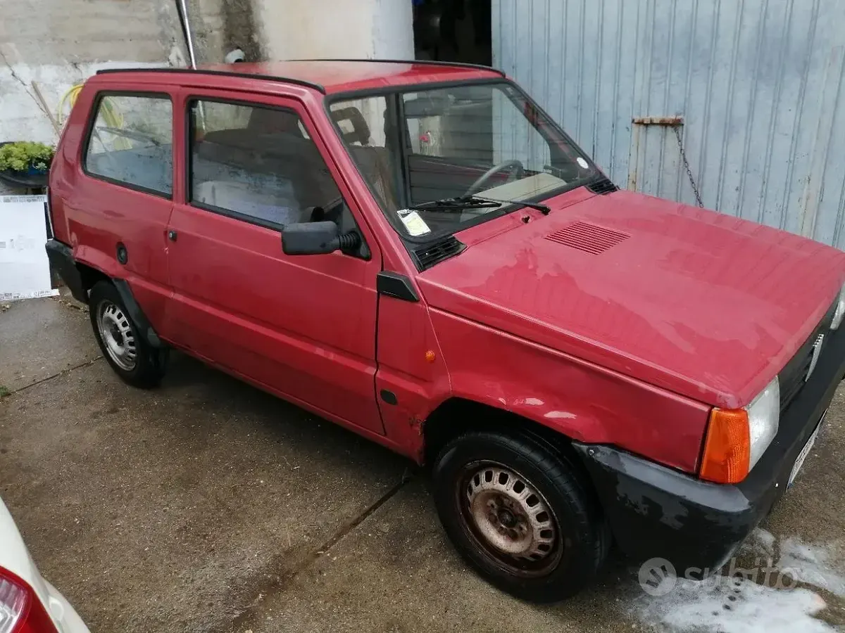 Usata Fiat Panda Young 39 CV (28 kW) 1999 Rosso Utilitaria