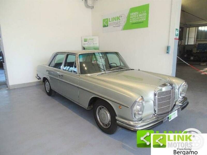 Argento Usata 1969 Mercedes 280 SE Tre volumi | 23.500 € - Immagine 1/4