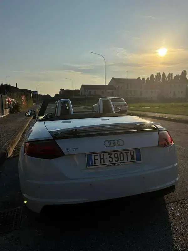 Usata Audi TT Roadster S-Line 179 CV (131 kW) 2017 Bianco Cabrio