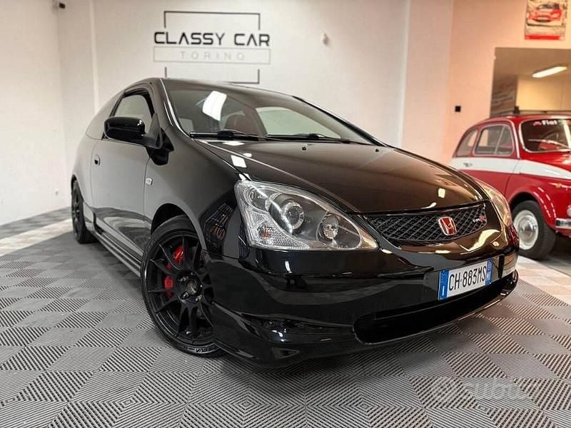 Usata Honda Civic Type R 200 CV (147 kW) 2003 Nero Berlina