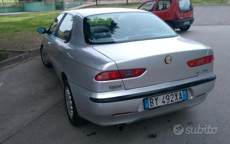 Usato 2000 Alfa Romeo 2000 1.9 Diesel 105 CV (1.400 €)
