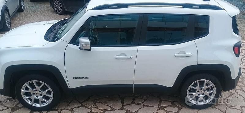 Usata Jeep Renegade Limited 130 CV (95 kW) 2022 Bianco SUV
