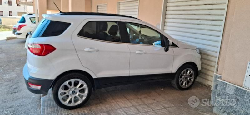 Bianco Usata 2022 Ford Ecosport Sport SUV | 15.000 € (Buon prezzo) - Immagine 1/4