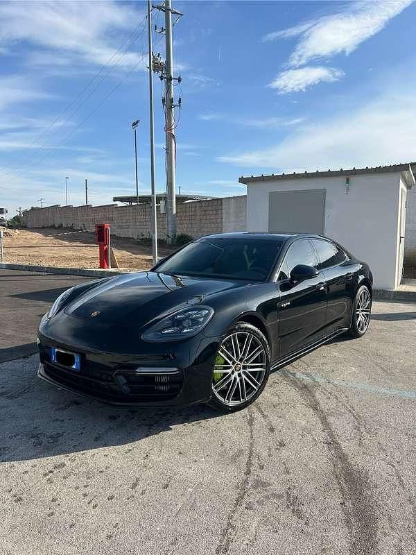Usata Porsche Panamera 330 CV (242 kW) 2021 Berlina