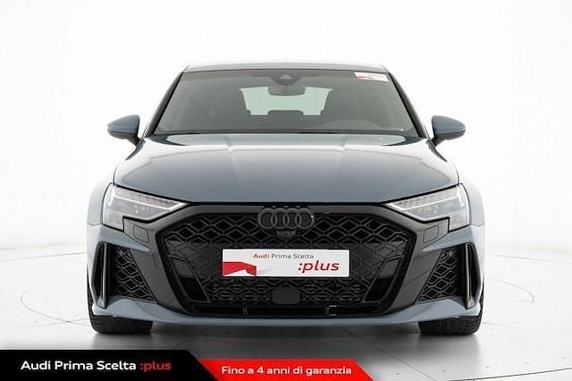 Usata Audi RS3 Sportback Comfort 400 CV (294 kW) 2025 Grigio kemora metallizzato Utilitaria