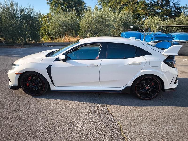 Bianco Usata 2017 Honda Civic Type R Tre volumi | 33.000 € (Buon prezzo) - Immagine 1/4
