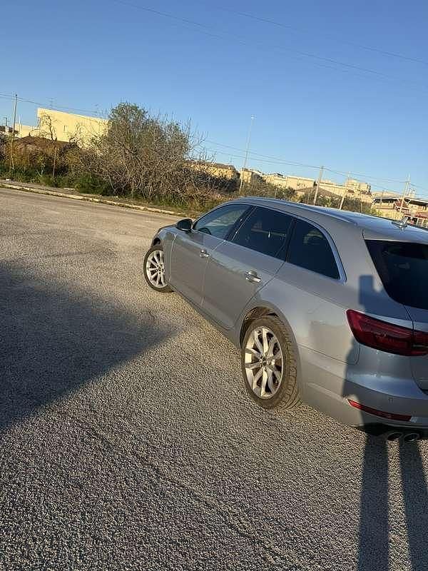 Usata Audi A4 Business 190 CV (139 kW) 2017 Argento Station wagon