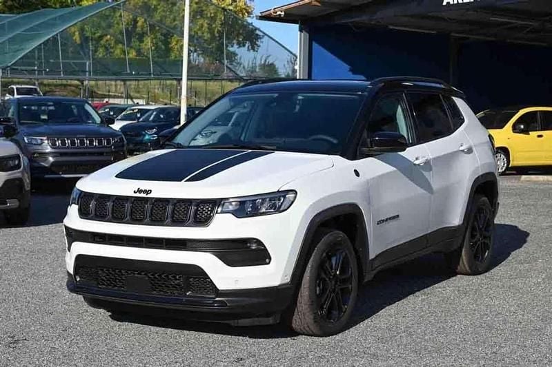 Bianco Nuova 2025 Jeep Compass North SUV | 34.700 € - Immagine 1/4