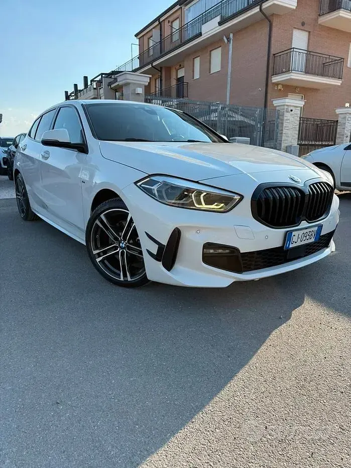 Usata BMW 118 M Sport 150 CV (110 kW) 2022 Bianco Utilitaria
