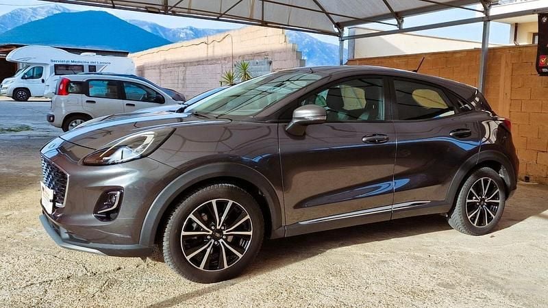 Usata Ford Puma Titanium 125 CV (91 kW) 2021 Grigio SUV