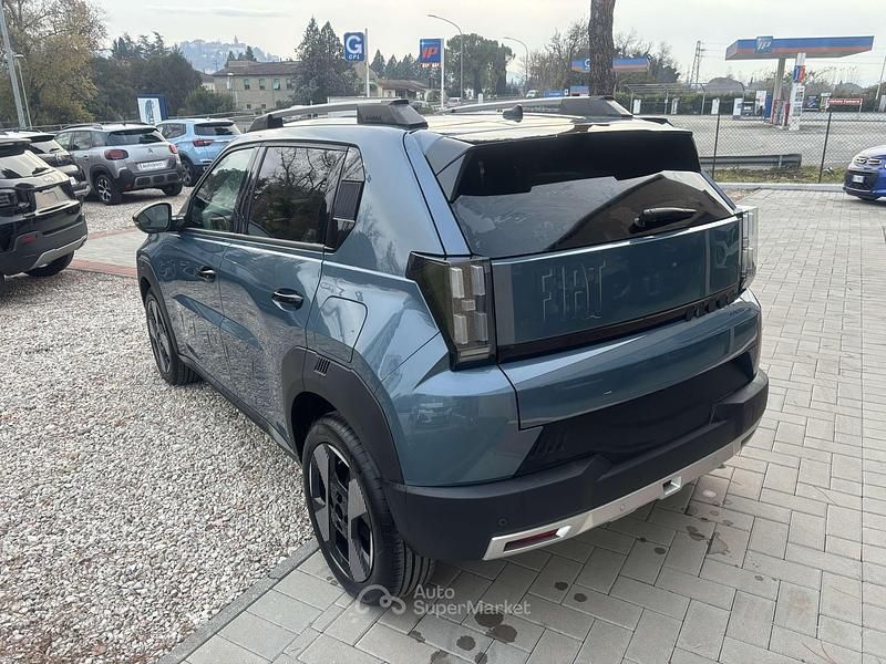 Nuova Fiat Grande Panda La Prima 110 CV (80 kW) 2025 Blu/azzurro Utilitaria