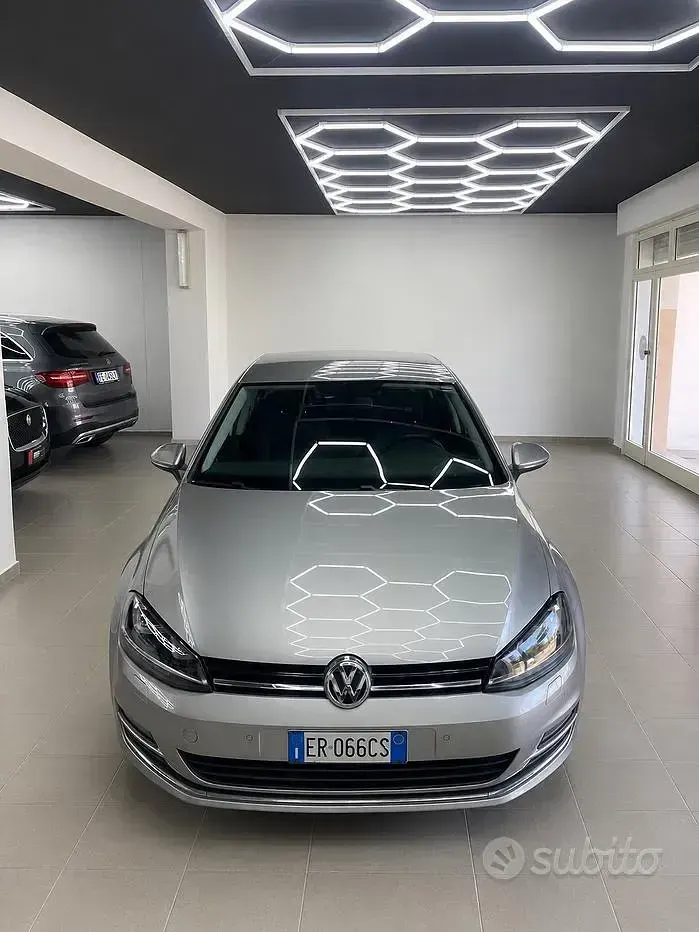 Usata VW Golf VII Comfortline 105 CV (77 kW) 2013 Grigio Berlina