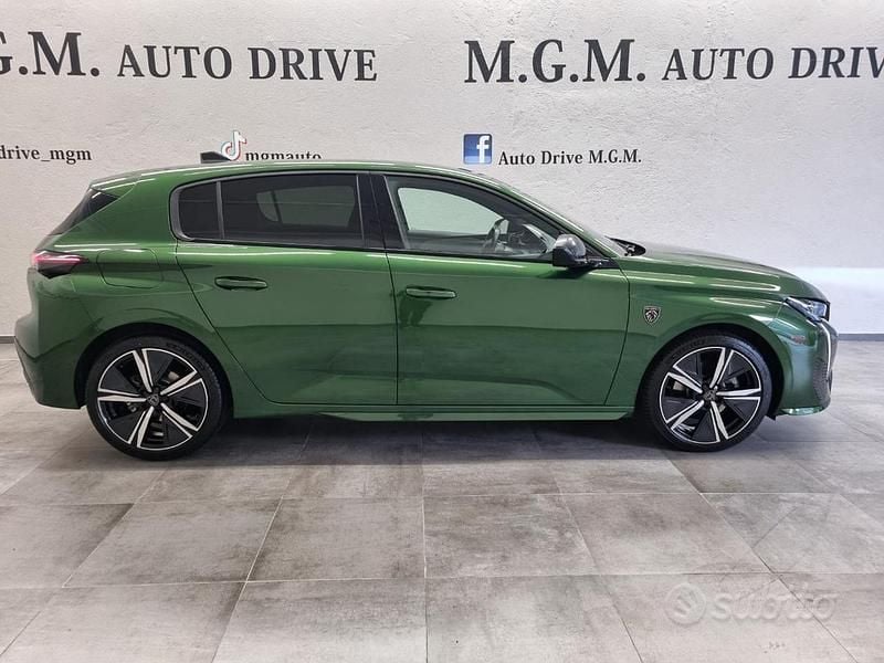 Usata Peugeot 308 GT 131 CV (96 kW) 2022 Verde Berlina