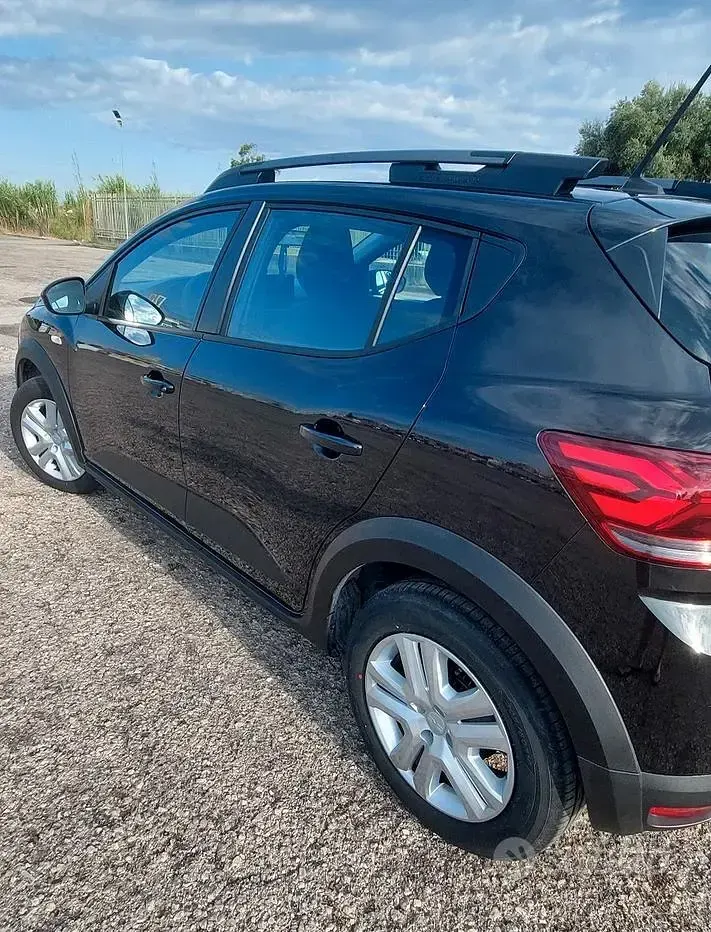 Usata Dacia Sandero Expression 101 CV (74 kW) 2024 Nero Berlina